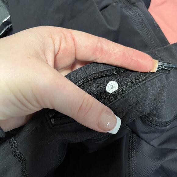 Lululemon Run For Your Life Black Crop Leggings Size 8 - Picture 3 of 6